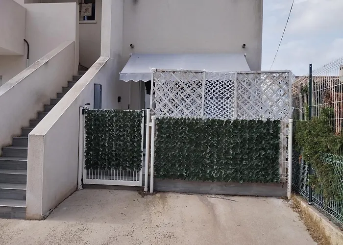 Bedroom 34300 Apartment