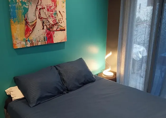 Bedroom 34300 Apartment *